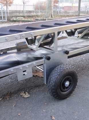 Portable conveyor for construction